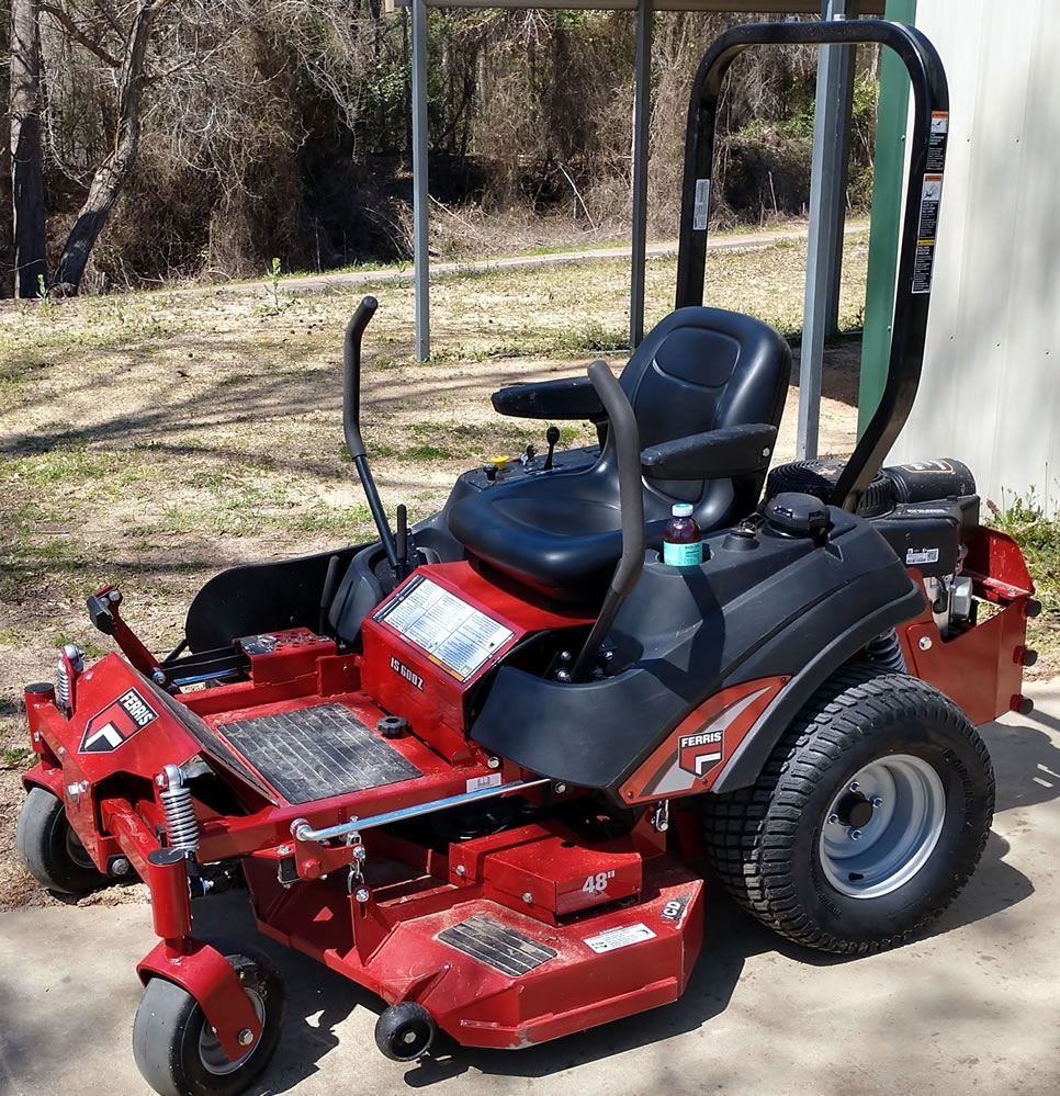 Zero Turn Mower - Connelly Cuttings 75640