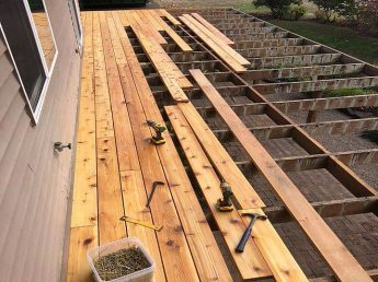 Tight-knot Cedar Deck